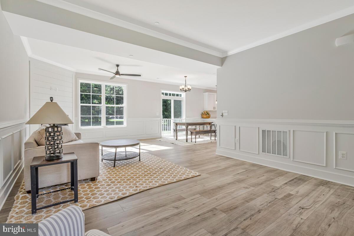 6440 West Shady Side Road Shady Side, MD 20764 - Photo 16 of 51 Family Room