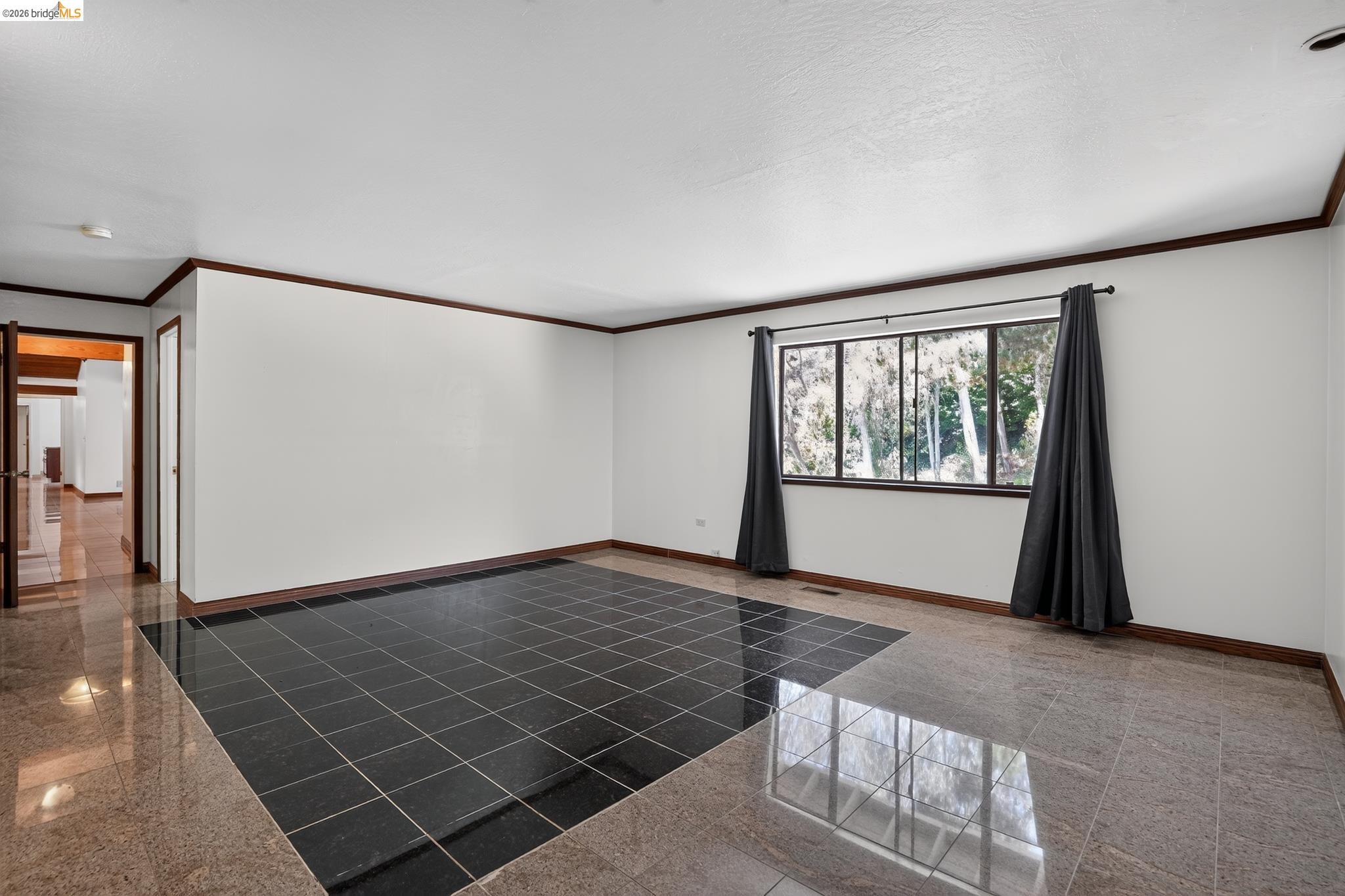 525 Hampton Road Piedmont, CA 94611 - Photo 13 of 30