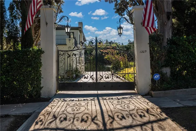 $8,000 | 1205 West Highland Avenue, Redlands, CA 92373