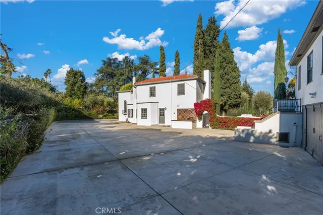 $8,000 | 1205 West Highland Avenue, Redlands, CA 92373