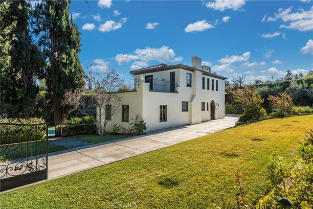 $8,000 | 1205 West Highland Avenue, Redlands, CA 92373