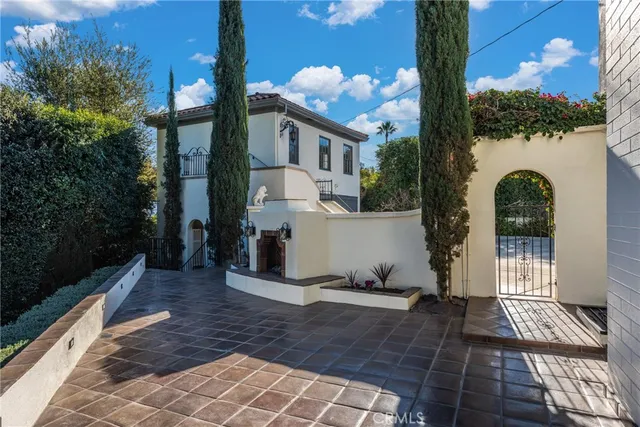 $8,000 | 1205 West Highland Avenue, Redlands, CA 92373