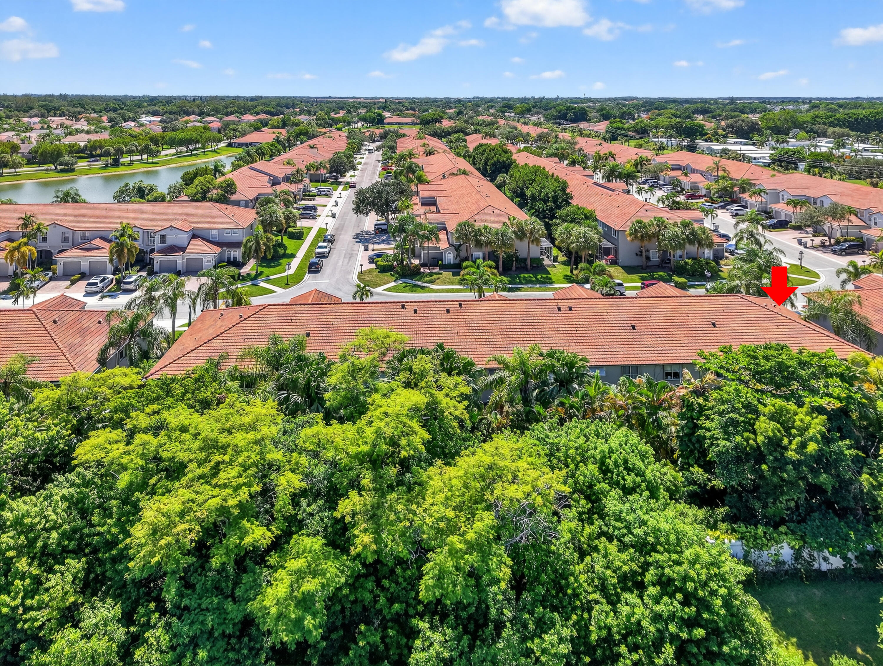 21048 Vía Eden Boca Raton, FL 33433 - Photo 40 of 53 an aerial view of multiple houses with yard