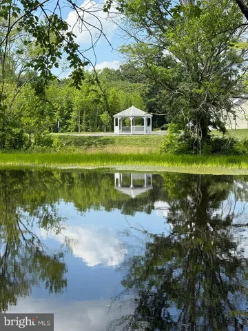 a view of outdoor space