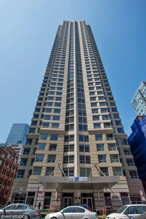 $3,500 | 440 North Wabash Avenue, Unit 3909, Chicago, IL 60611
