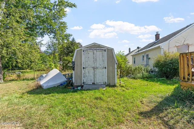 $259,900 | 104 Rotterdam Street, Rotterdam, NY 12306