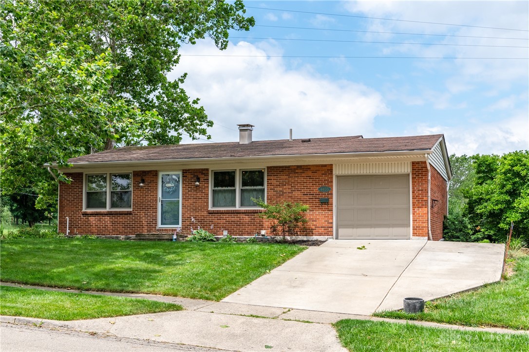 4455 Wehner Road Dayton, OH 45429 - Photo 4 of 46 Gallery Image 4
