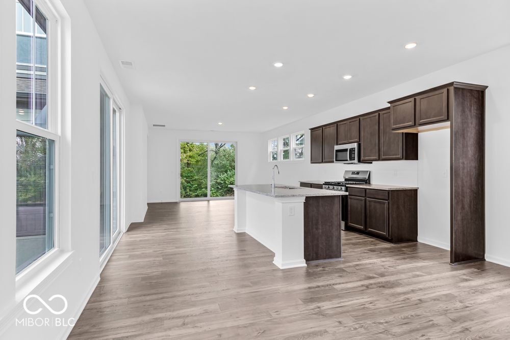 15958 Meadow Frost Court Fishers, IN 46037 - Photo 12 of 43