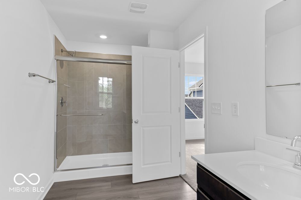 15958 Meadow Frost Court Fishers, IN 46037 - Photo 21 of 43