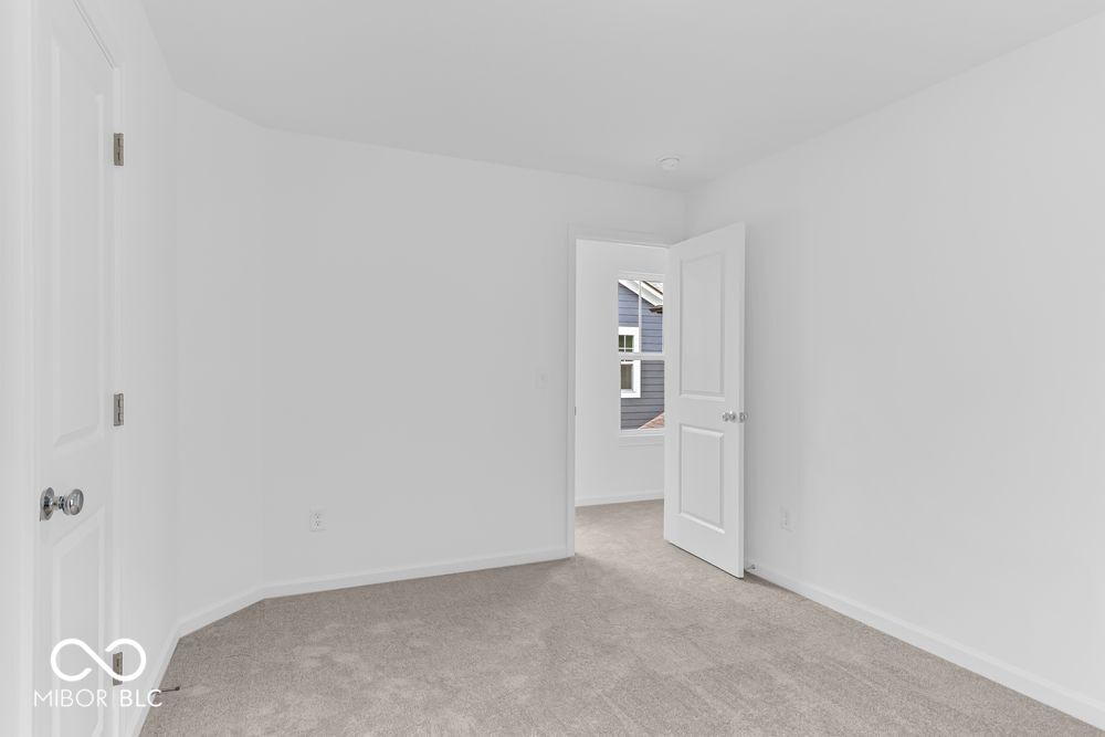 15958 Meadow Frost Court Fishers, IN 46037 - Photo 26 of 43