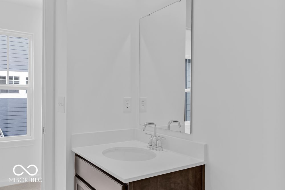 15958 Meadow Frost Court Fishers, IN 46037 - Photo 33 of 43