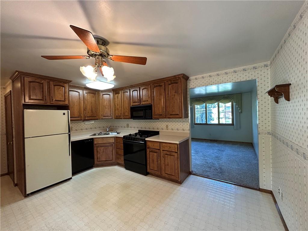 612 Chinaberry Road Monroeville, PA 15146 - Photo 3 of 30 Gallery Image 3