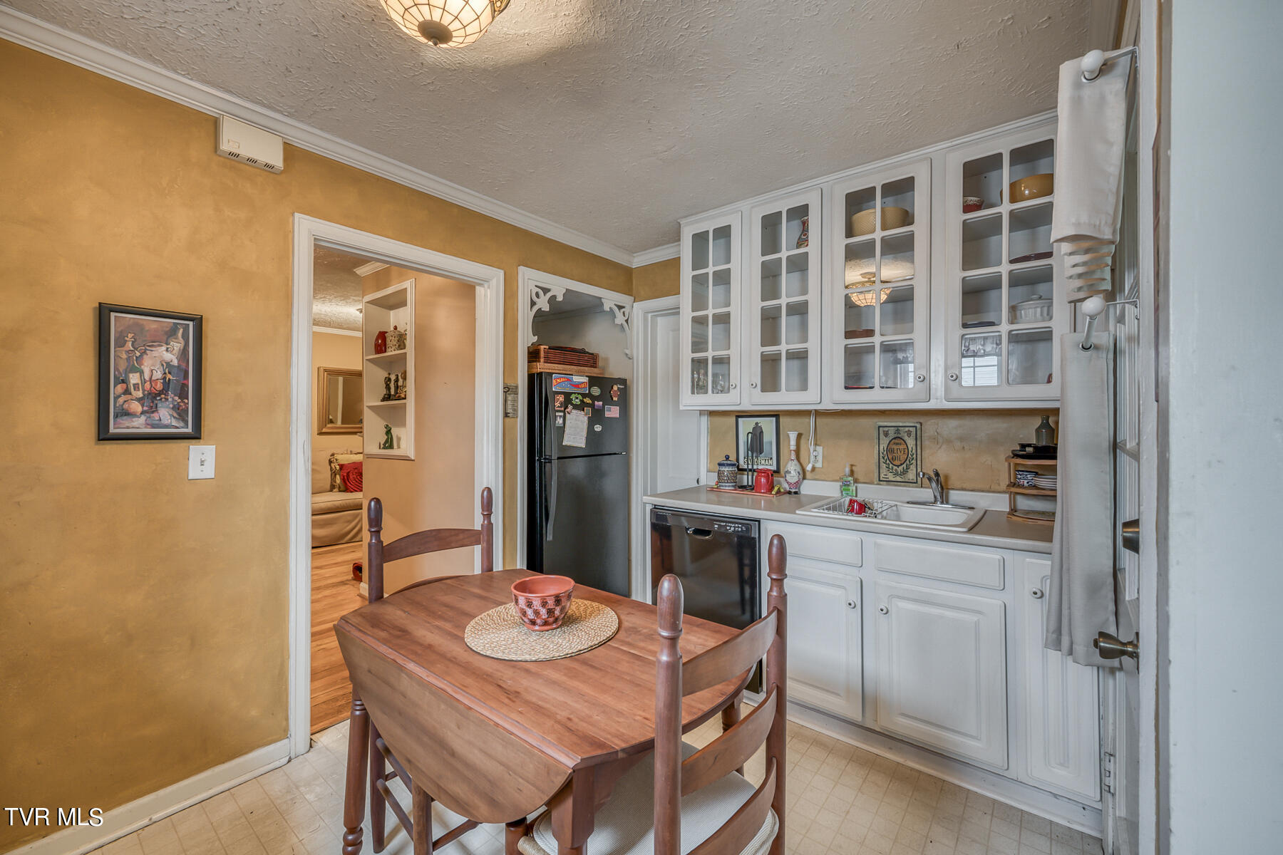 1024 Columbia Road Bristol, TN 37620 - Photo 9 of 19 1024 Columbia Rd 9