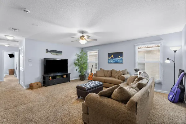 $749,500 | 5935 Southeast Crooked Oak Avenue, Hobe Sound, FL 33455