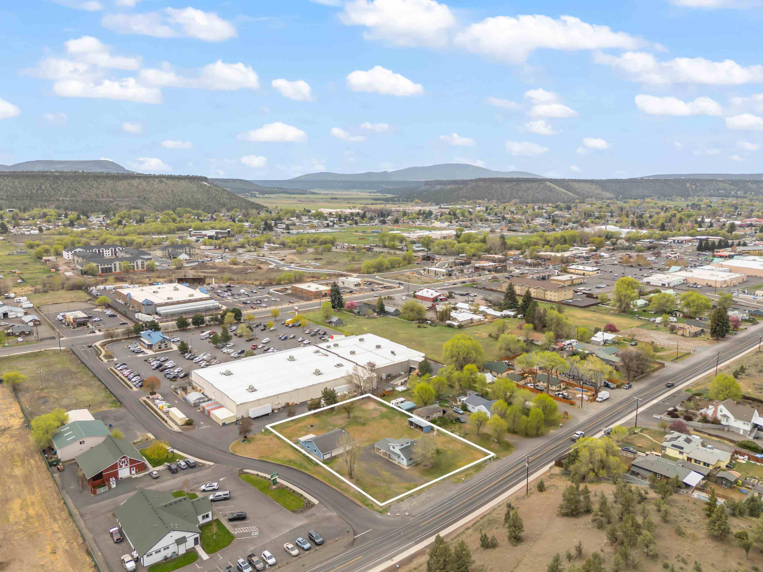 2010 Northeast Laughlin Road Prineville, OR 97754 - Photo 36 of 39 an aerial view of a city