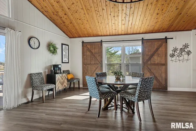 $305,000 | 12 Quail Lane, Jacksonville, IL 62650