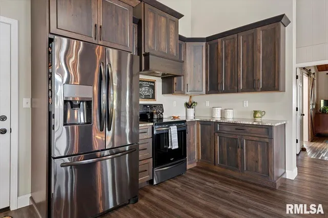 $305,000 | 12 Quail Lane, Jacksonville, IL 62650