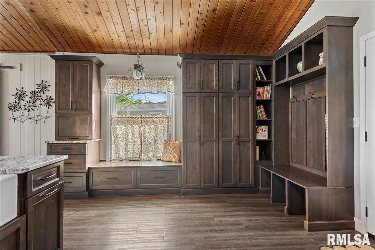 12 Quail Lane Jacksonville, IL 62650 - Photo 21 of 50