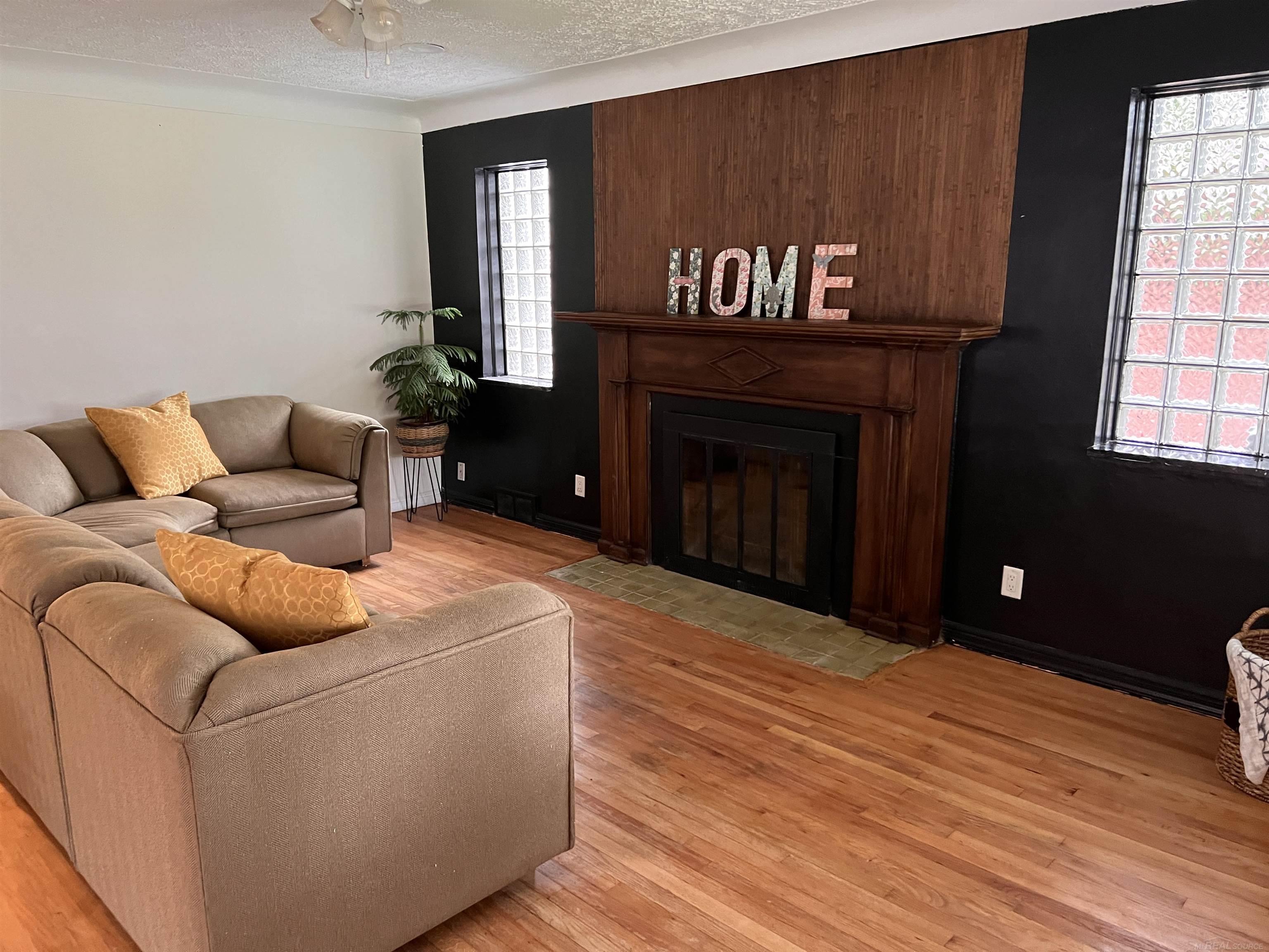 3652 Chicago Road Warren, MI 48092 - Photo 3 of 25