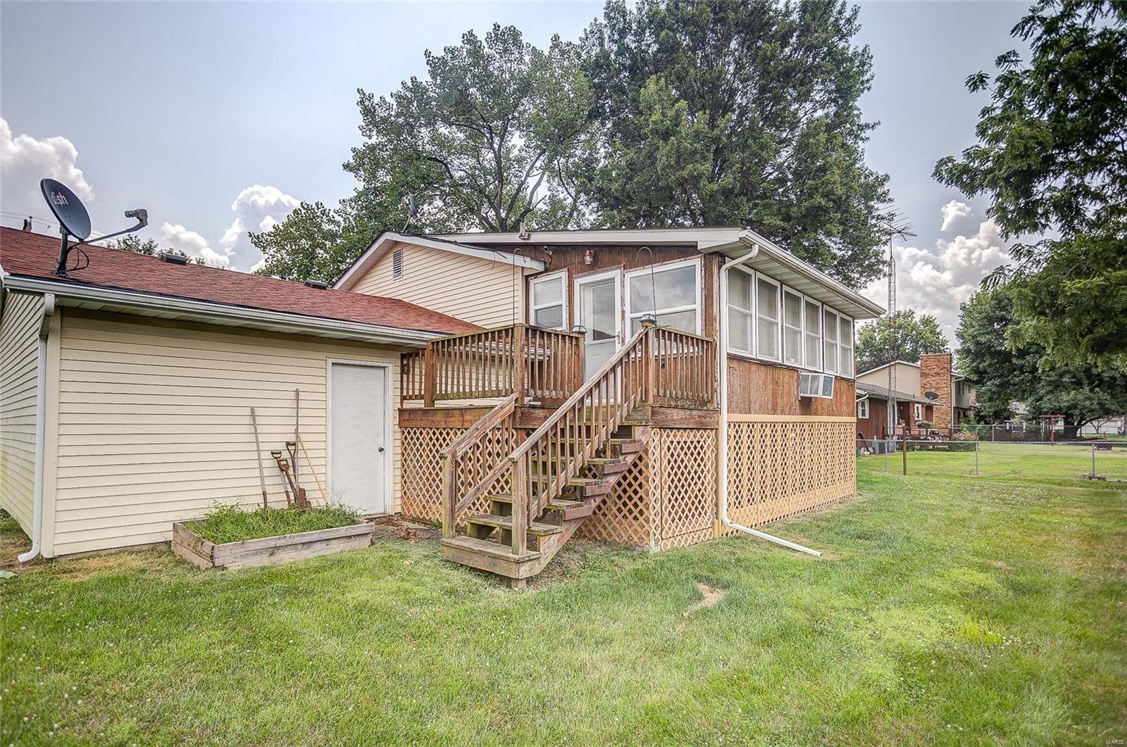 923 Reservoir Road Staunton, IL 62088 - Photo 24 of 26