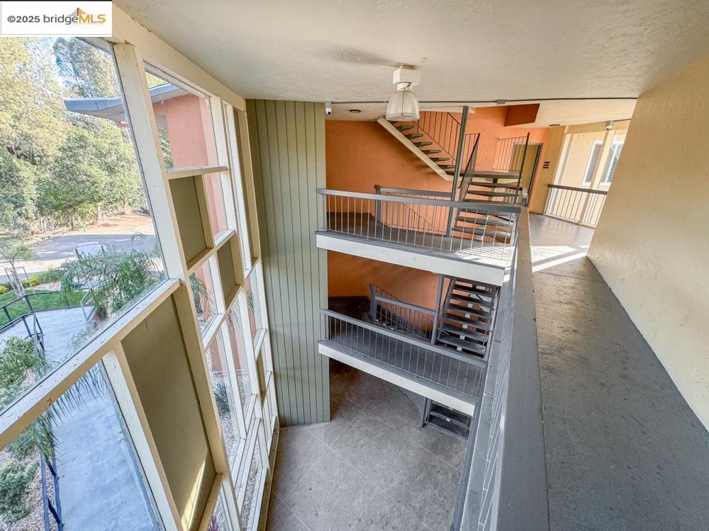 195 Los Robles Road Novato, CA 94949 - Photo 20 of 26 a view of a hallway with stairs