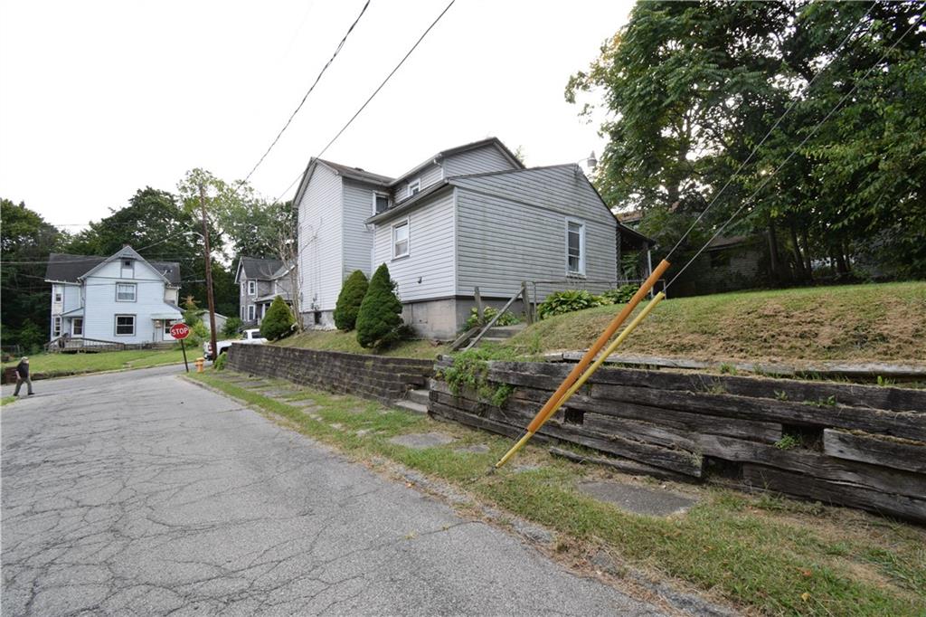 376 Ellsworth Street Sharon, PA 16146 - Photo 3 of 10 a view of a house with backyard