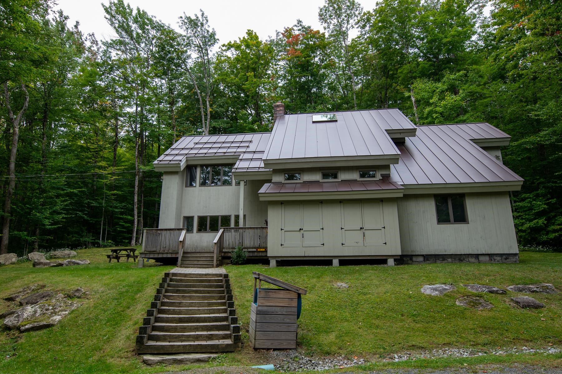7 Roundtree Road Winhall, VT 05340 - Photo 2 of 41 Gallery Image 2