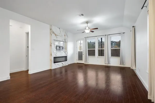 $3,000 | 2144 Spencer Lane, Carrollton, TX 75010