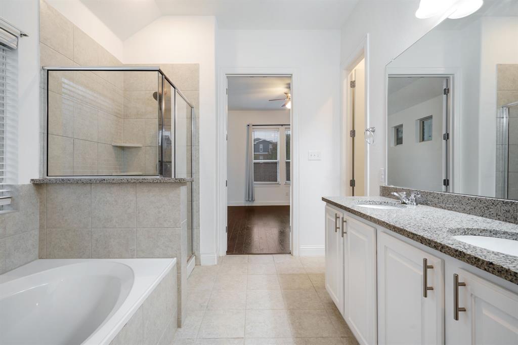 2144 Spencer Lane Carrollton, TX 75010 - Photo 25 of 31