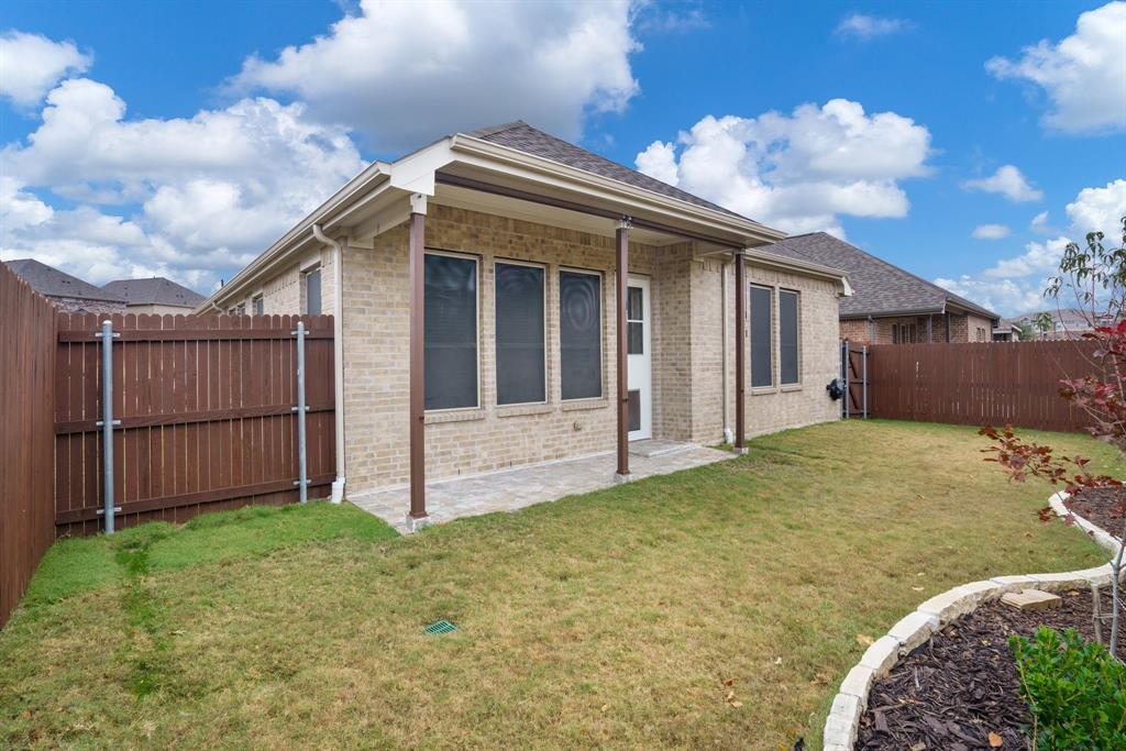 2144 Spencer Lane Carrollton, TX 75010 - Photo 29 of 31