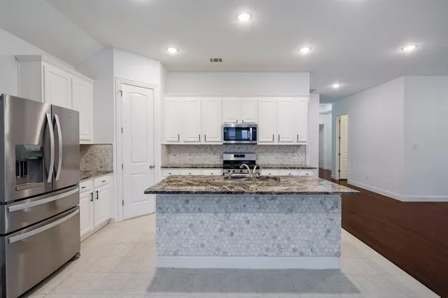 $3,000 | 2144 Spencer Lane, Carrollton, TX 75010