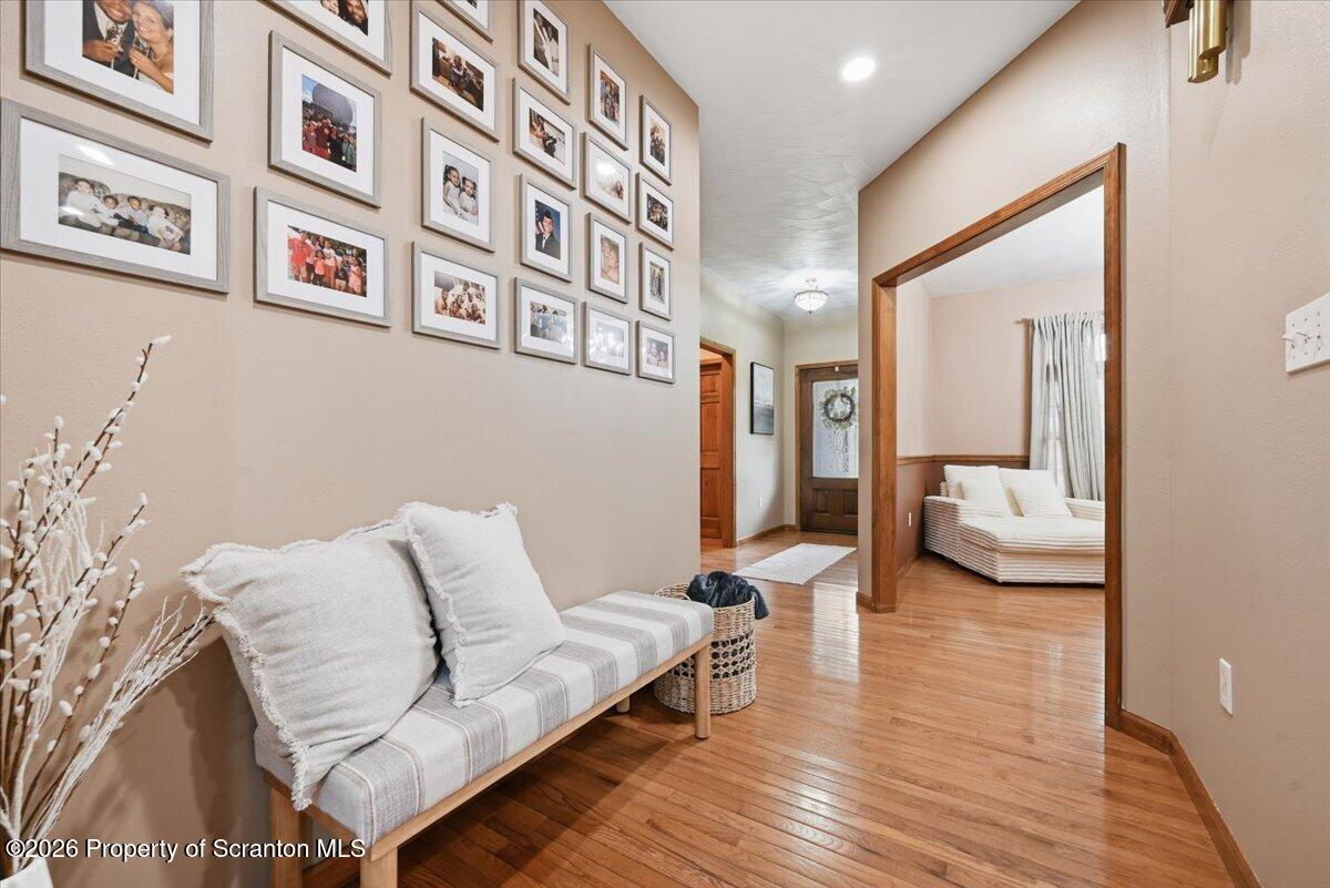 121 Ridgeview Drive Scranton, PA 18504 - Photo 6 of 65 Foyer