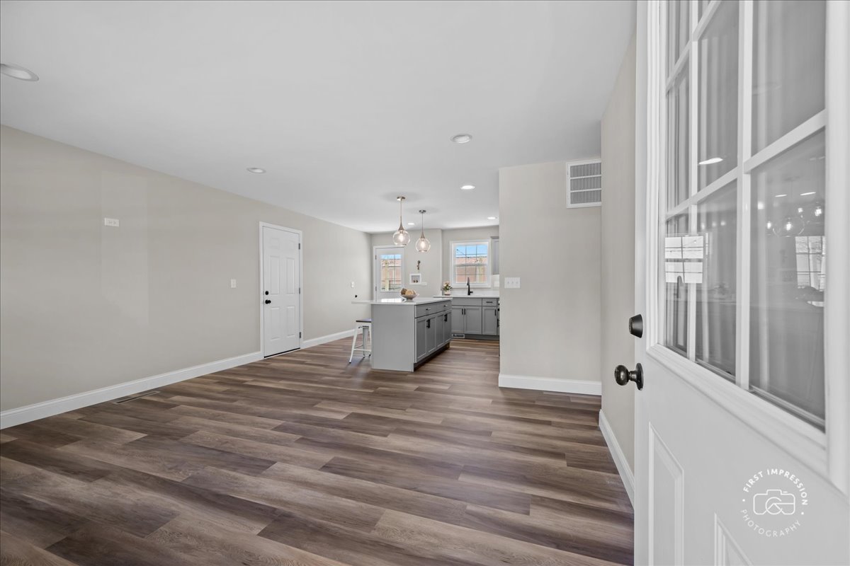 37 Ridge Lane Geneva, IL 60134 - Photo 2 of 15 Gallery Image 2