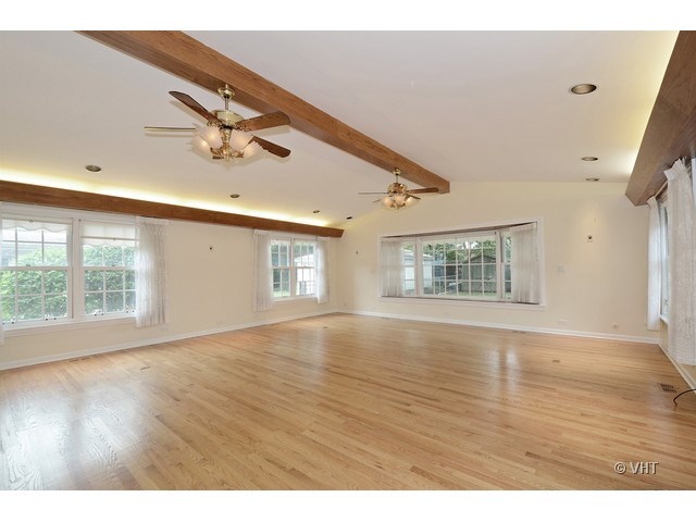 7362 East Prairie Road Lincolnwood, IL 60712 - Photo 6 of 10