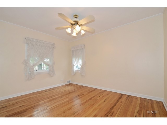 7362 East Prairie Road Lincolnwood, IL 60712 - Photo 8 of 10