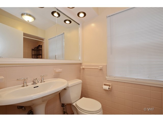 7362 East Prairie Road Lincolnwood, IL 60712 - Photo 10 of 10