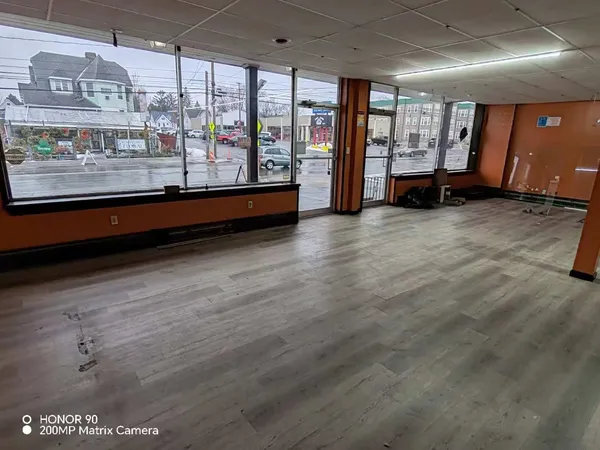 $2,700 | 200 Main Street, Binghamton, NY 13905