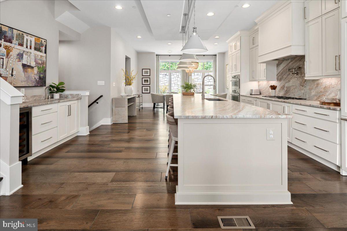 8129 River Road Bethesda, MD 20817 - Photo 13 of 84