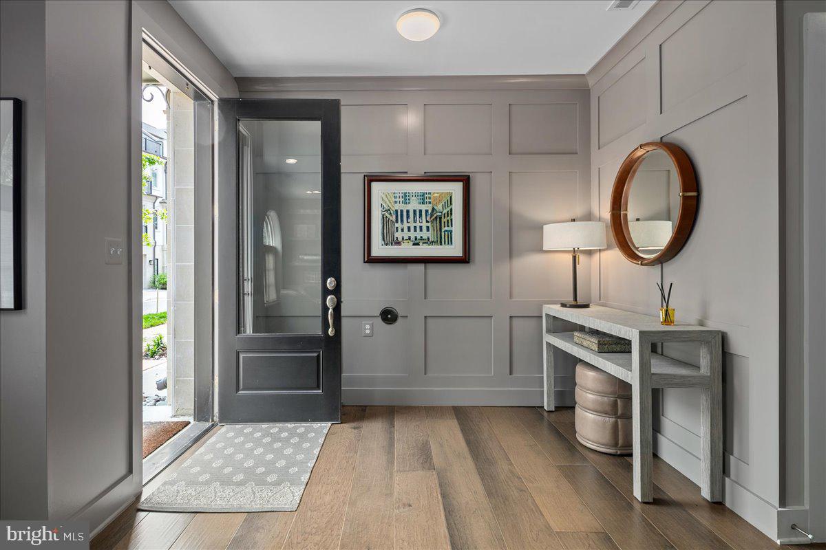 8129 River Road Bethesda, MD 20817 - Photo 3 of 84