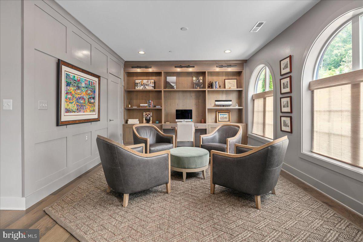 8129 River Road Bethesda, MD 20817 - Photo 5 of 84