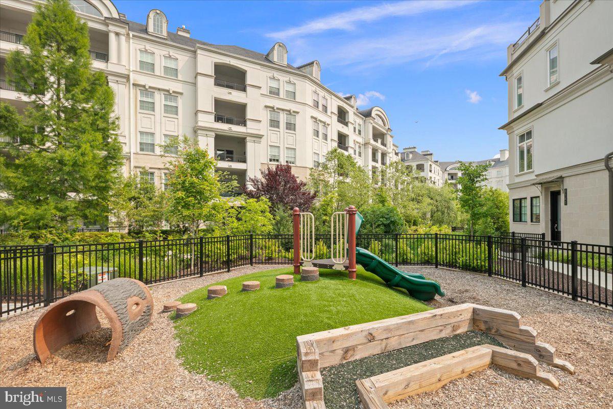 8129 River Road Bethesda, MD 20817 - Photo 82 of 84 a view of a large building