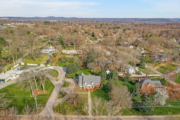 $1,399,900 | 811 North Maple Avenue, Cookeville, TN 38501