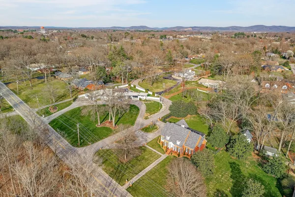 $1,399,900 | 811 North Maple Avenue, Cookeville, TN 38501