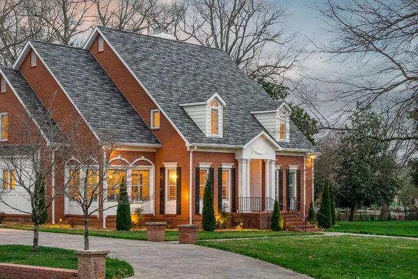 $1,399,900 | 811 North Maple Avenue, Cookeville, TN 38501