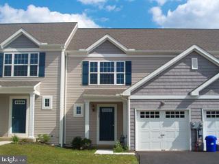 520 Fox Ridge Lane, Unit 4 Lebanon, PA 17042 - Photo 2 of 2 Gallery Image 2