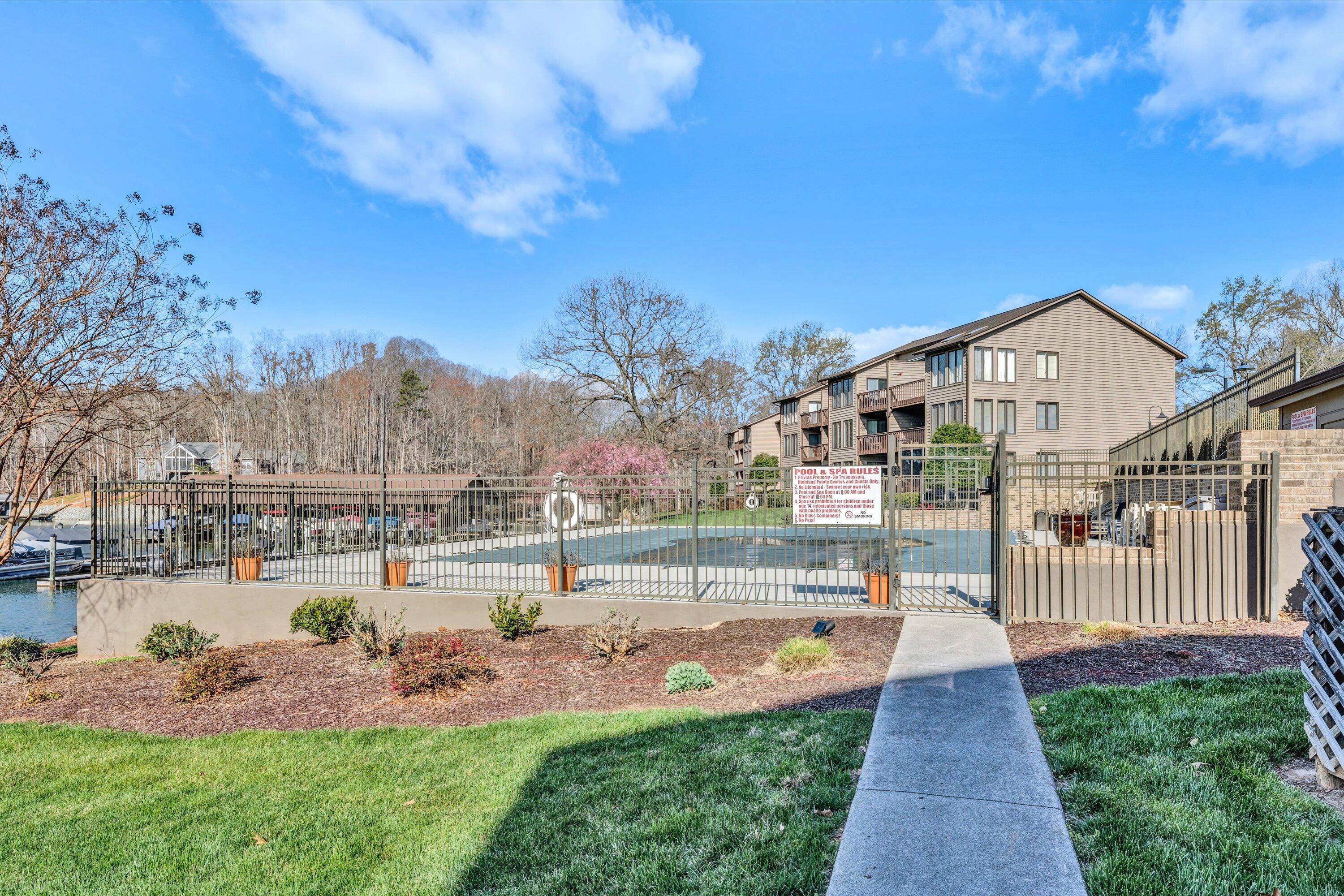 600 Monte Vista Road, Unit 802 Union Hall, VA 24176 - Photo 31 of 32 a view of a house with backyard and sitting area