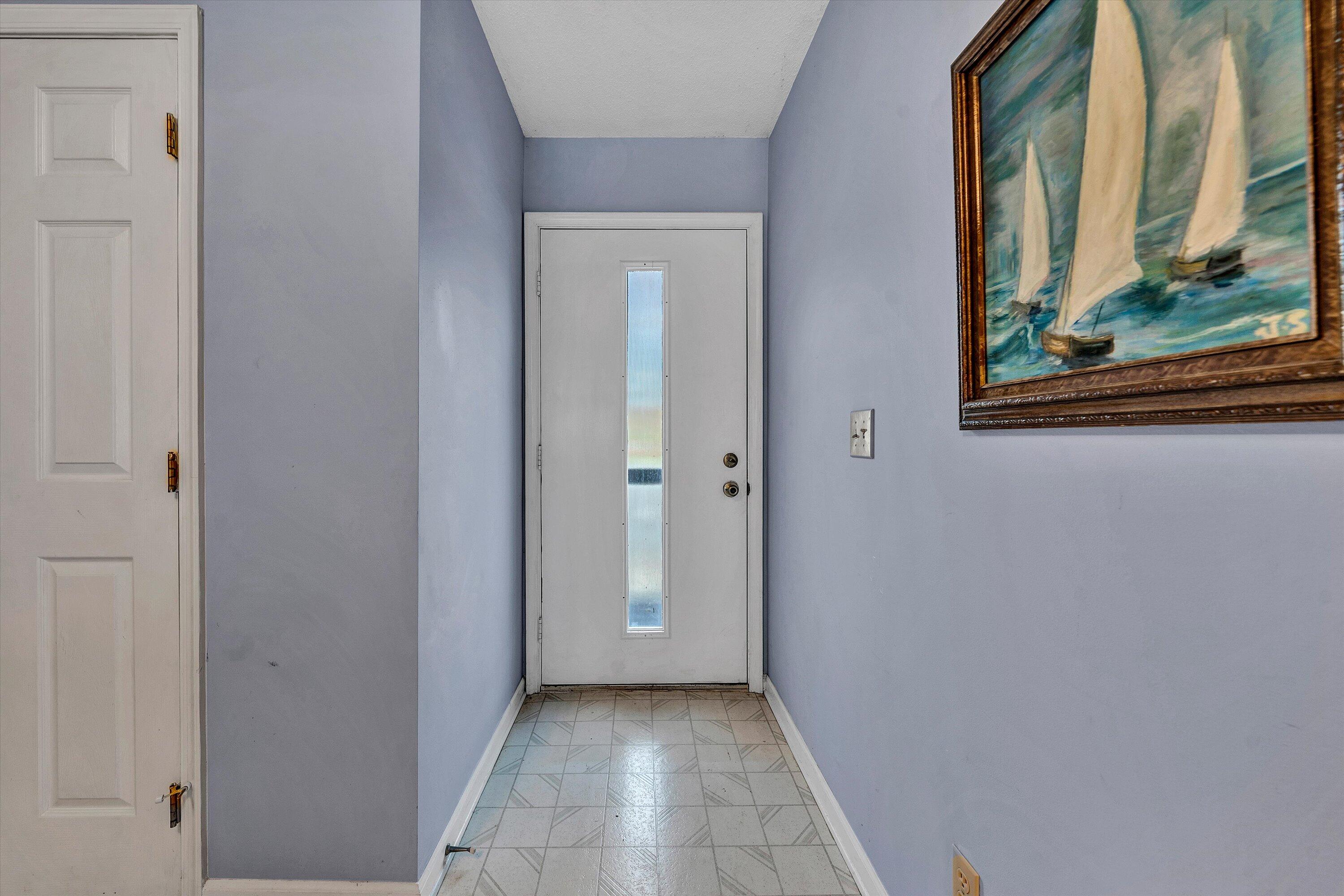 600 Monte Vista Road, Unit 802 Union Hall, VA 24176 - Photo 5 of 32 a view of a hallway