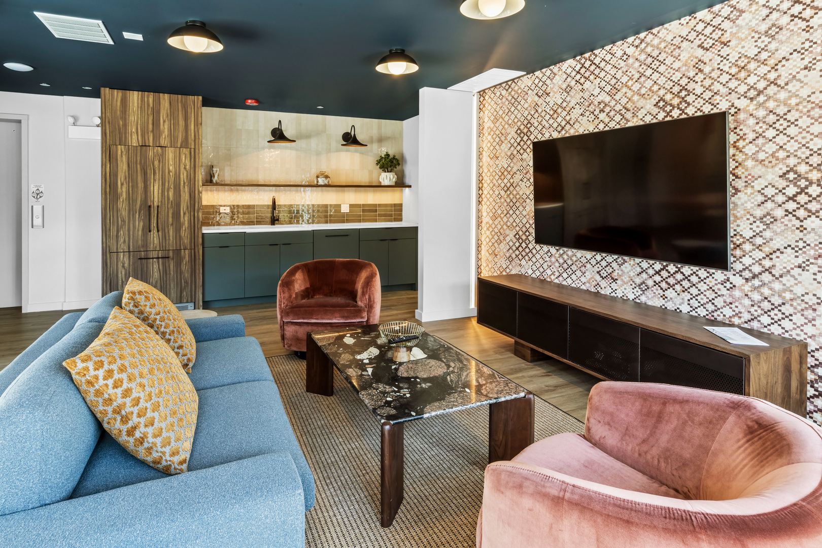 1550 West Monroe Street, Unit 306 Chicago, IL 60607 - Photo 3 of 12