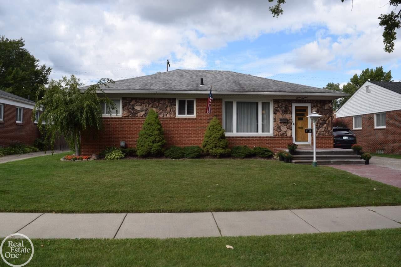 1118 West 13 Mile Road Royal Oak, MI 48073 - Photo 1 of 33