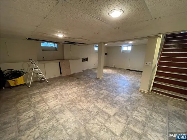 $948,000 | 225 12th Street, Cresskill, NJ 07626